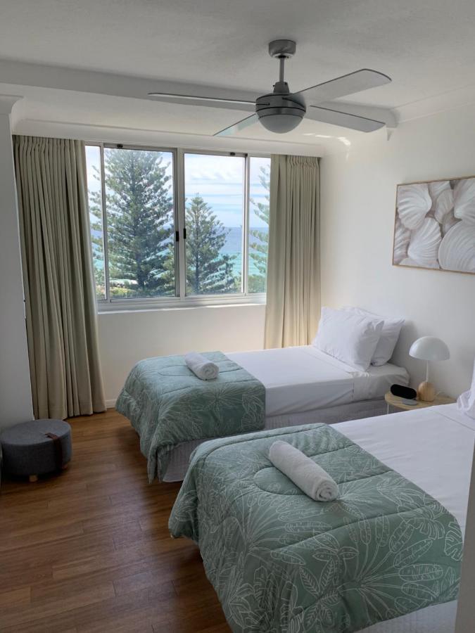 Pacific Regis Beachfront Holiday Apartments Голд-Кост Экстерьер фото